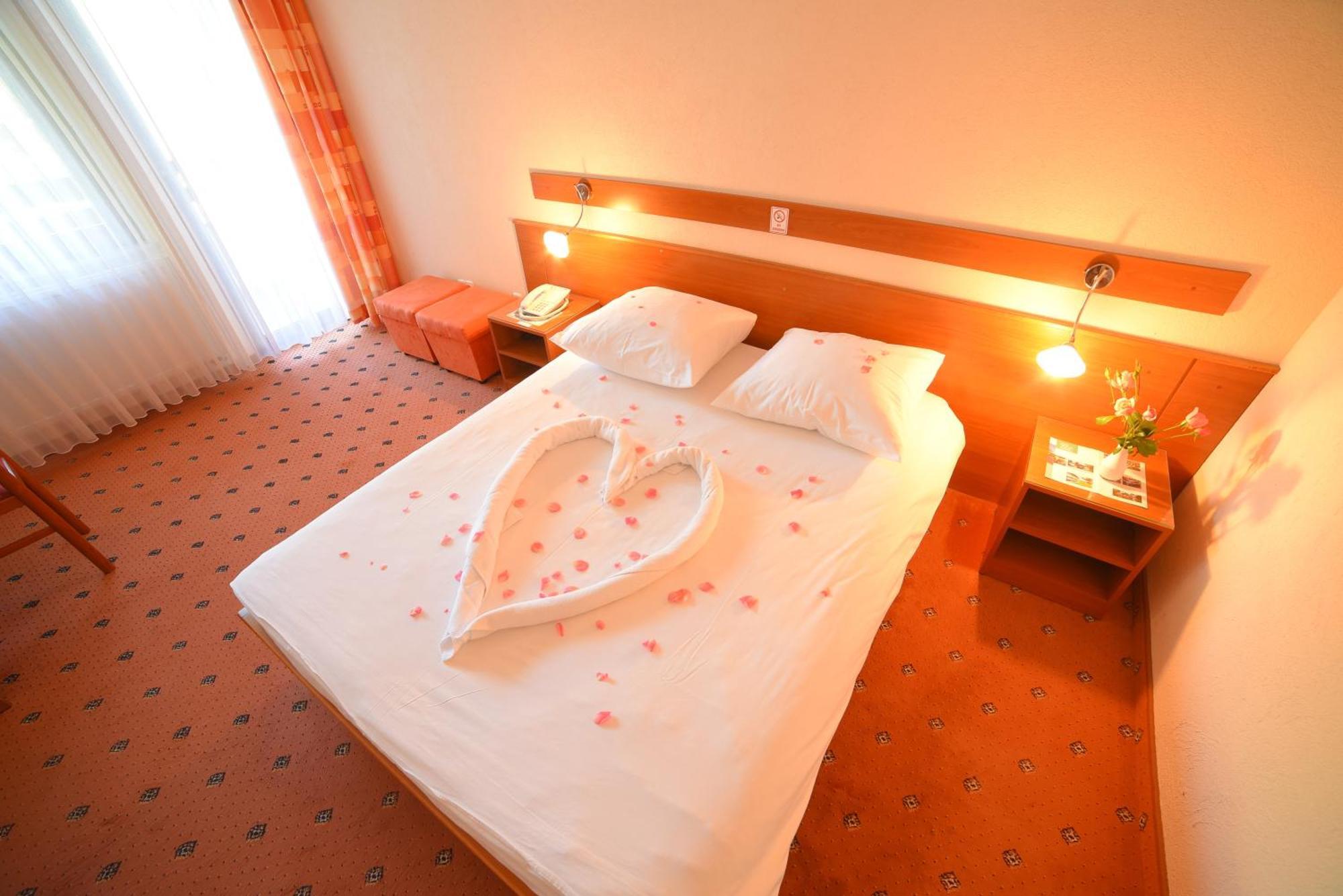 Hotel Ada Bihac Bagian luar foto
