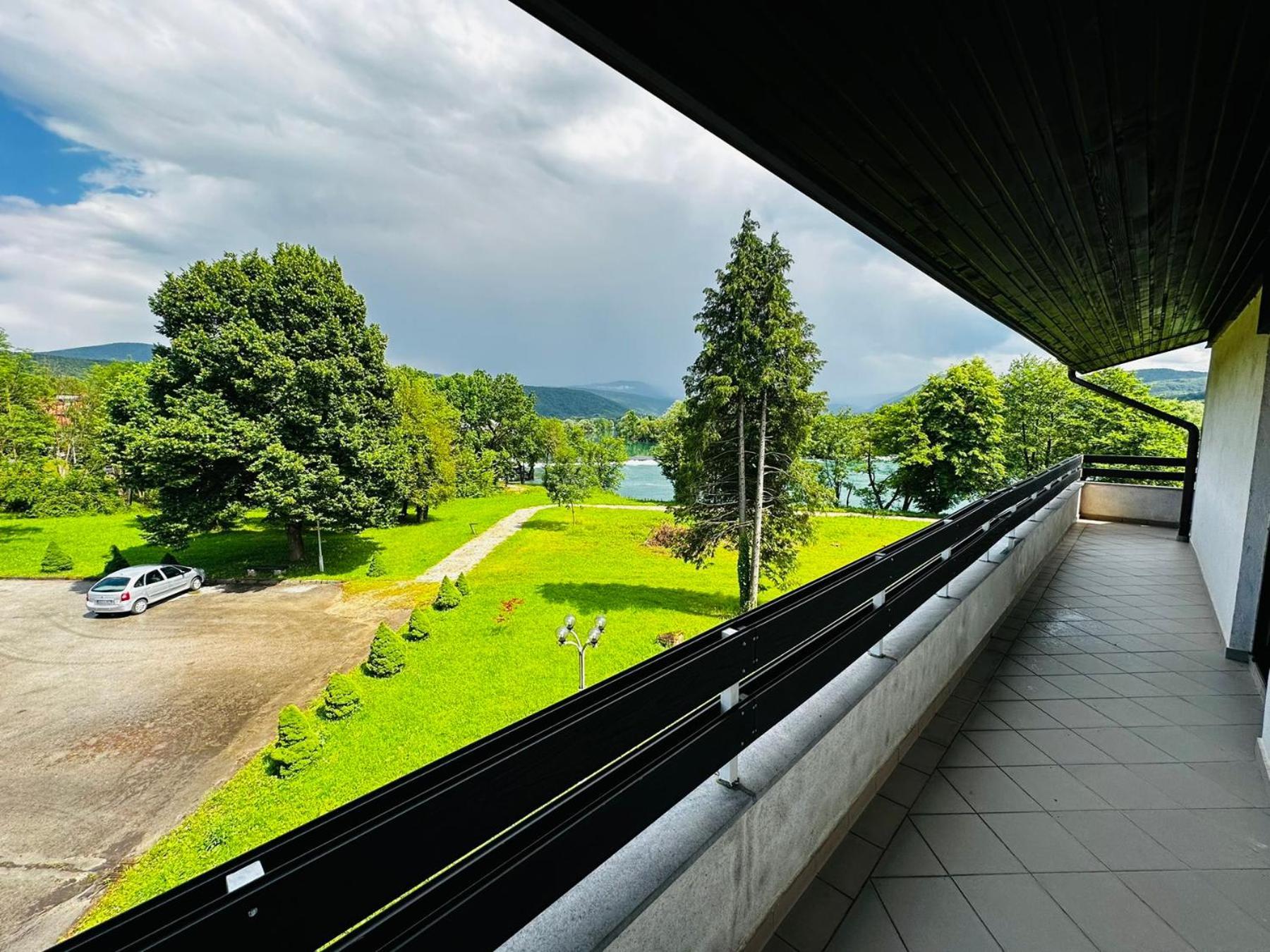 Hotel Ada Bihac Bagian luar foto