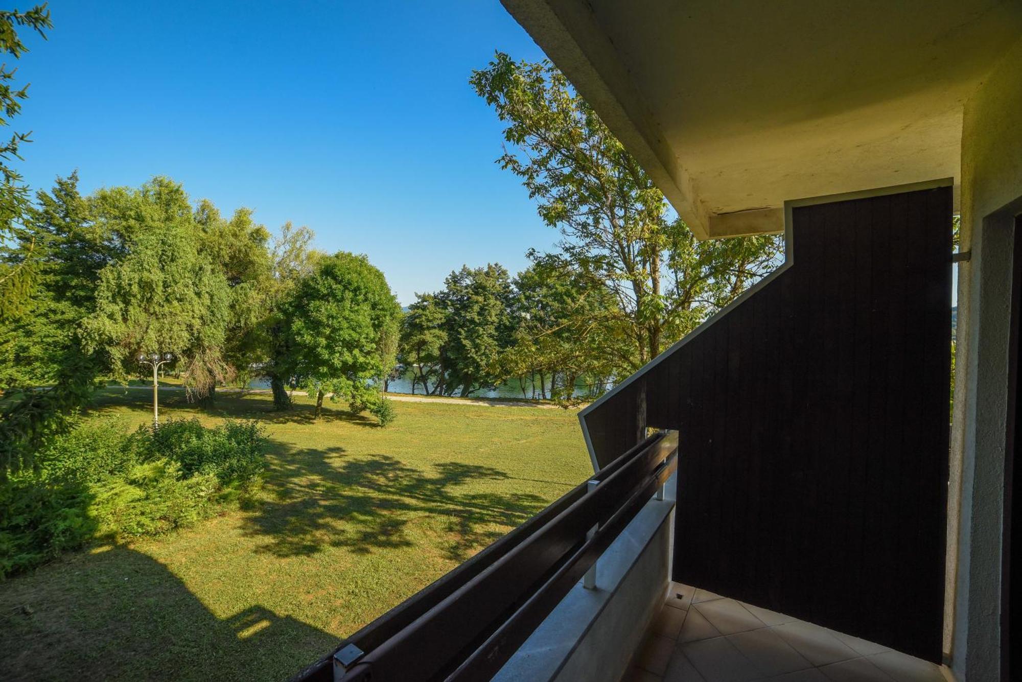 Hotel Ada Bihac Bagian luar foto