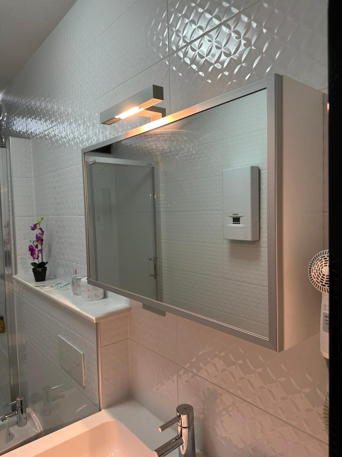 Hotel Ada Bihac Bagian luar foto